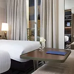 Maison Breguet 5*