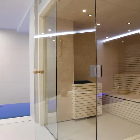 Maison Breguet Hotel 5*