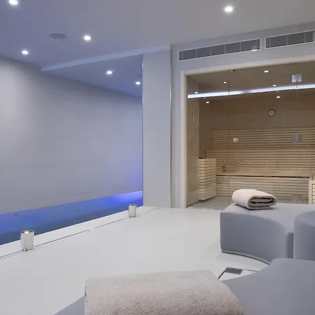 Maison Breguet Otel 5*