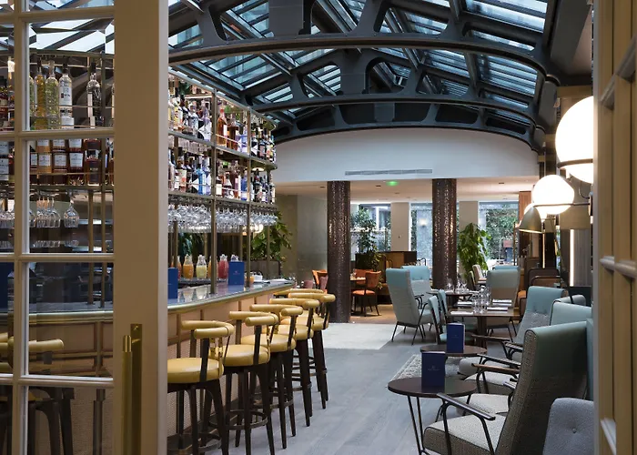 Maison Breguet 5*