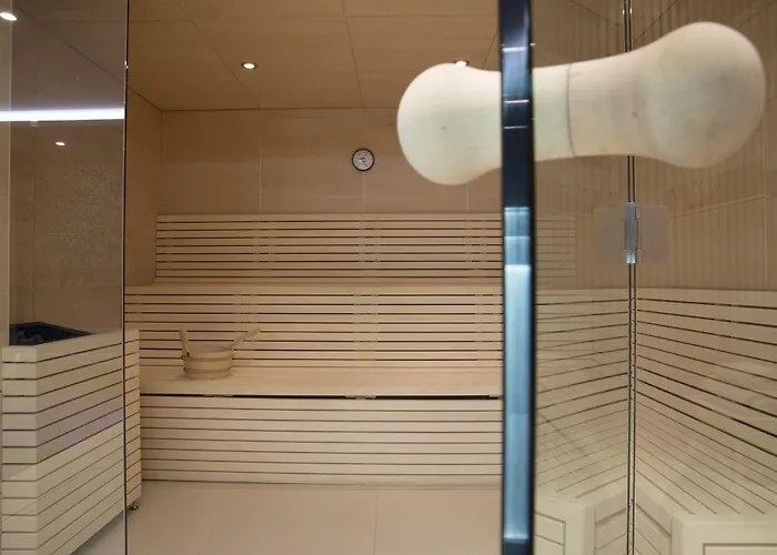 Maison Breguet Hotel