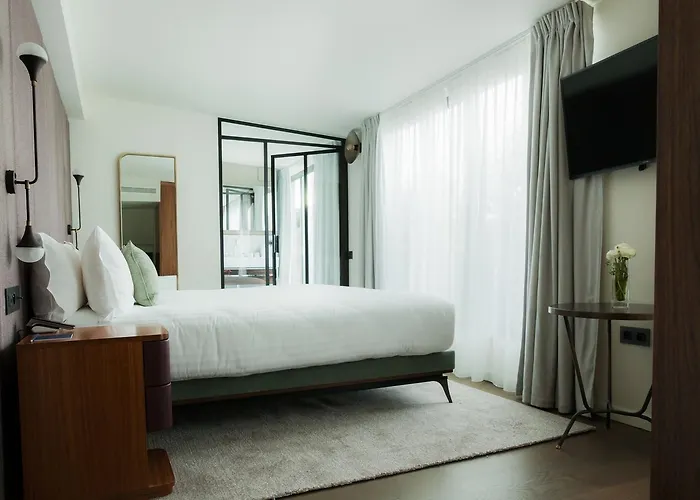 Maison Breguet 5* Paris